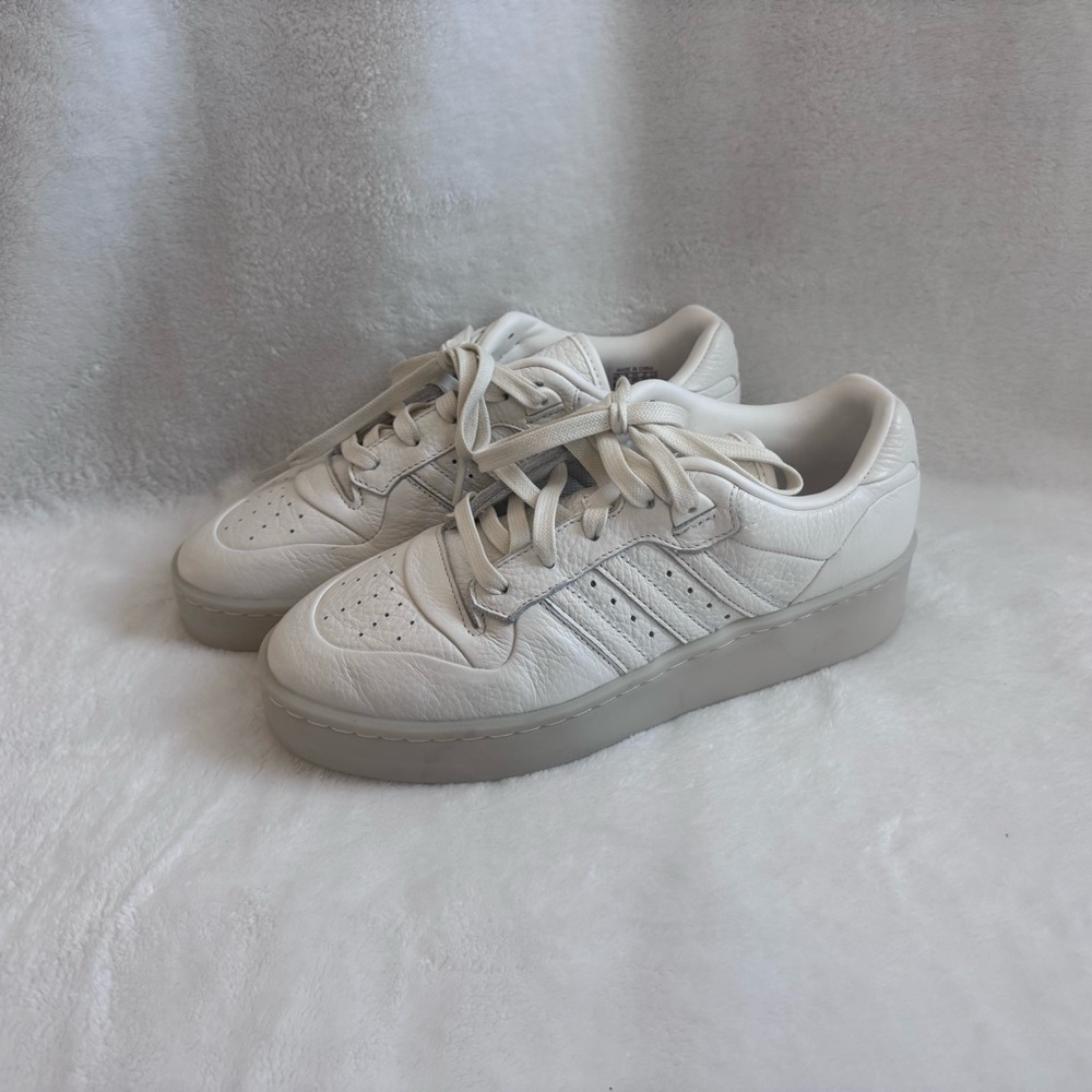 adidas Originals Rivalry Lux Low Men’s 7.5/Women’s 9